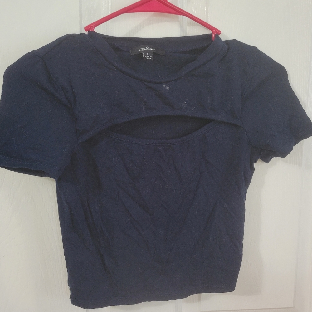 Blue shirt style with hole in the middle